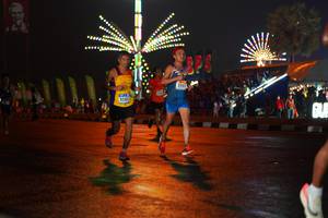 BIB: 219, 924
                            <button type="button" onclick="openModal(16191512)" class="btn btn-primary btn-sm float-right btn-popup" data-toggle="modal" data-target=".modal-high-quality">
                        <i class="fas fa-shopping-cart"></i> Add to Cart
                    </button>
                                            <button type="button" onclick="isThisMe(16191512, true)" class="btn btn-success btn-sm float-right btn-popup btn-isme hidden" data-toggle="tooltip" data-placement="bottom" title="นี่คือรูปของคุณใช่ไหม คลิกที่นี่เพื่อเอาเข้าอัลบั้ม">
                        <i class="fas fa-plus"></i> Add to album
                    </button>
                    <button type="button" onclick="isThisMe(16191512, false)" class="btn btn-warning btn-sm float-right btn-popup btn-isnotme hidden">
                        <i class="fas fa-ban"></i> Remove from album
                    </button>